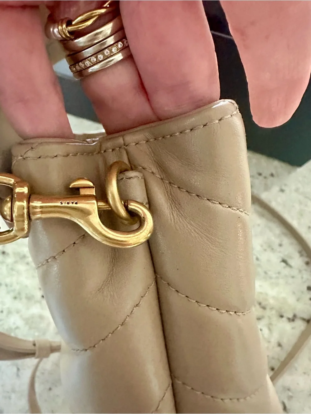 Saint Laurent no callouts